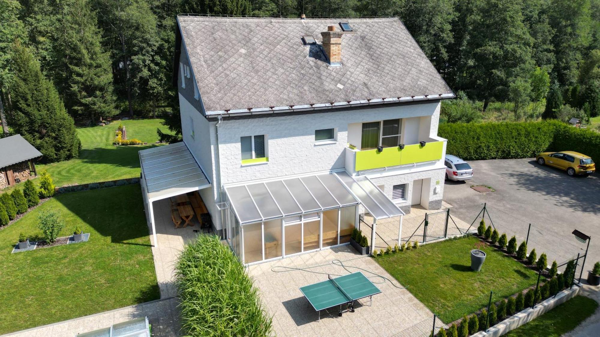 Zelena Zahrada Homestay *